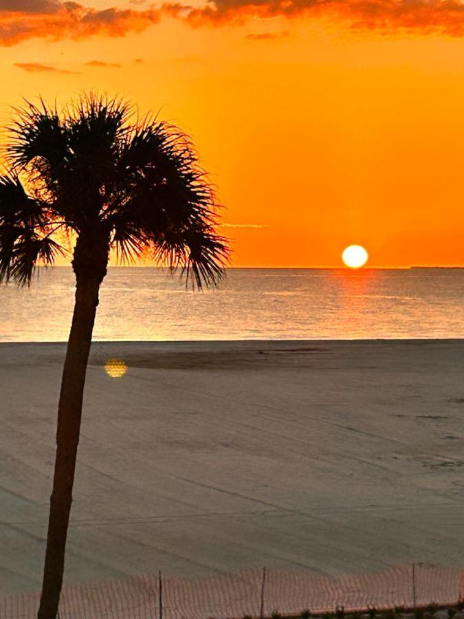 Always Summer On A White Sandy Beach Aparthotel Fort Myers Beach Exterior foto